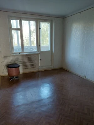 Продам 3 кім квартиру біля метро Перемога