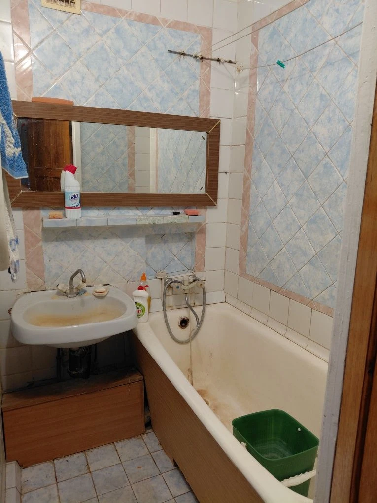 Продам 3 кім квартиру біля метро Перемога