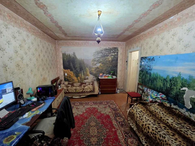 Квартира. Кам'янське, Металургів просп.