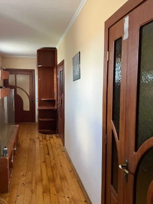 Продається три кімнатна квартира в м.Ужгород