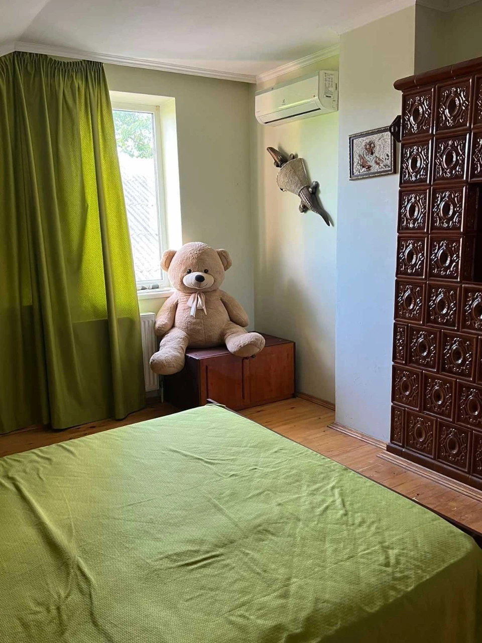 Продається три кімнатна квартира в м.Ужгород