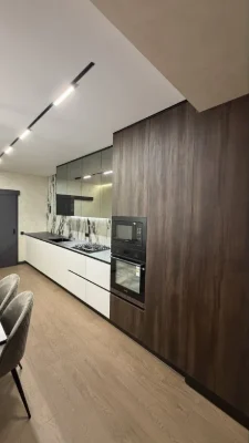 Власник!Продам 2-х кімнатну квартиру!! Агора!!