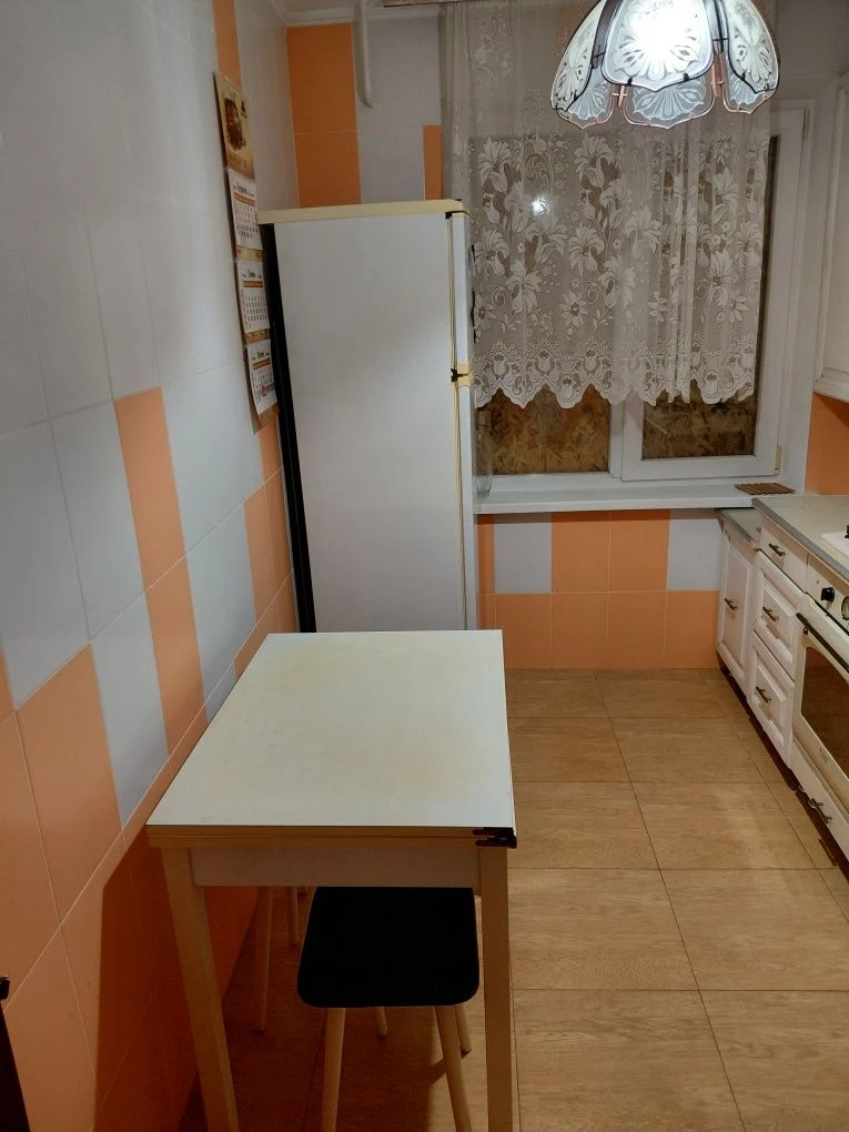 Продаю классную 2х комнатную квартиру ( пл.Победы)