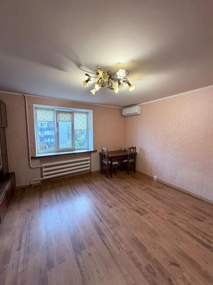Продается 2-к квартира по ул. Кобера