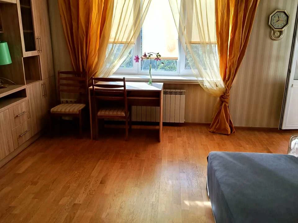 Квартира. Київ, Шовкуненка вул.
