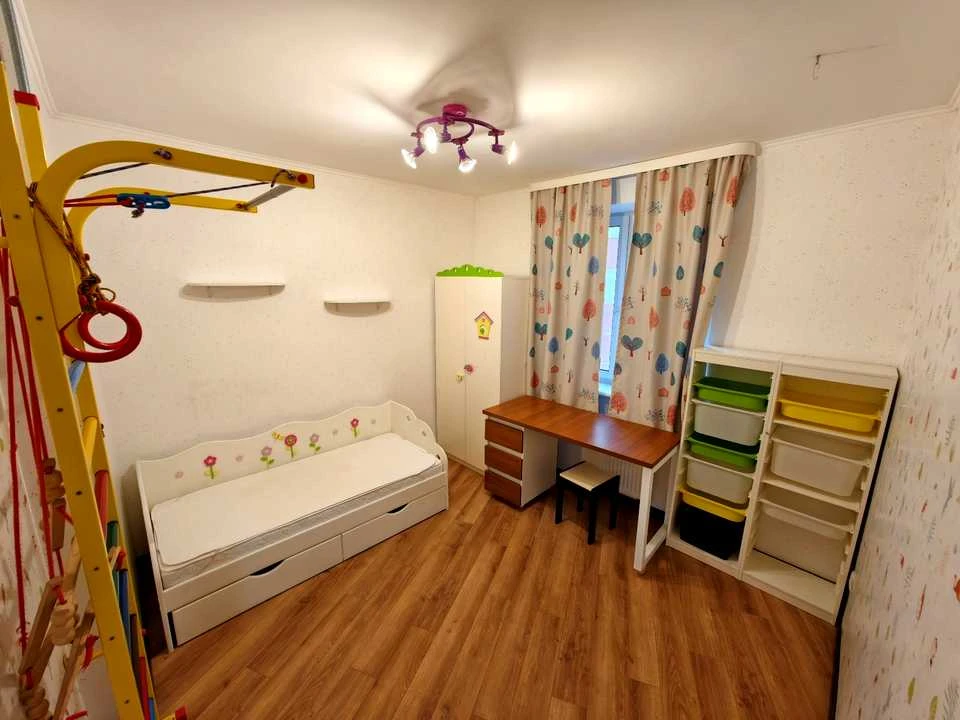 Квартира. Київ, Княжий Затон вул.