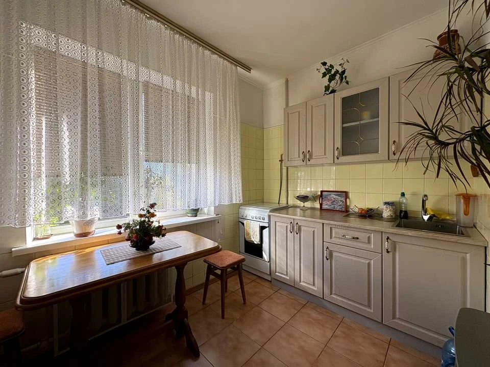 Квартира. Київ, Йорданська вул.