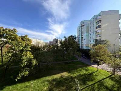 Квартира. Київ, Йорданська вул.