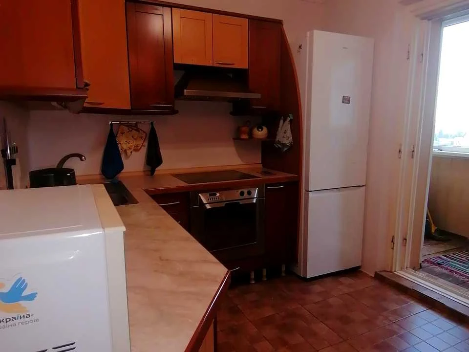 Квартира. Київ, Миропільська вул.