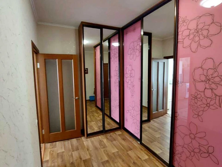 Квартира. Київ, Урлівська вул.