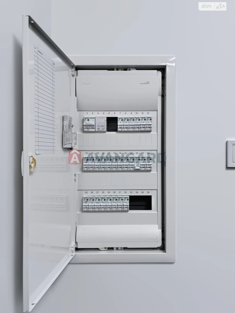 For sale Apartment Zaliznychny