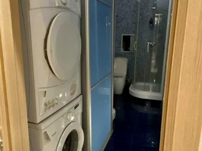 Квартира. Київ, Голосіївська вул.