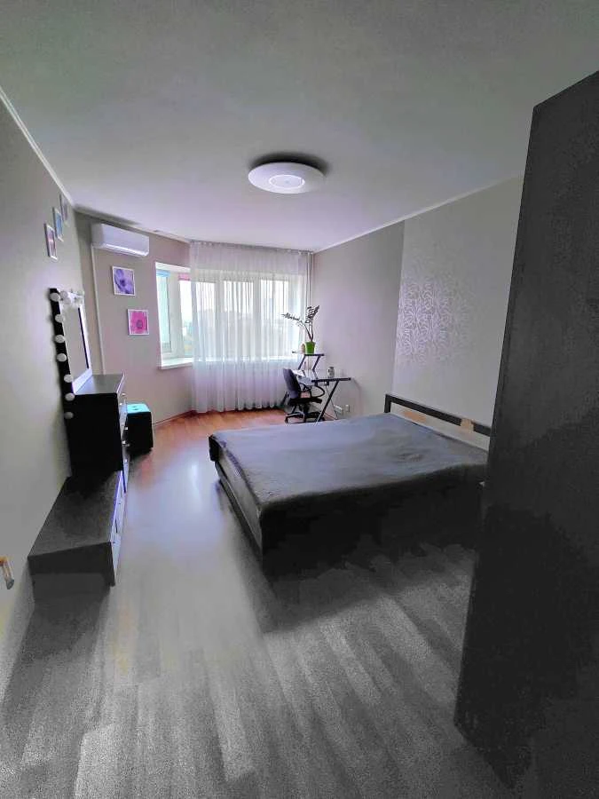 Продам однокімнатну квартиру (47.3 м²) у Києві, Солом' янськ