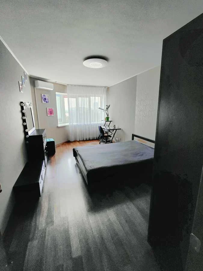 Продам однокімнатну квартиру (47.3 м²) у Києві, Солом' янськ
