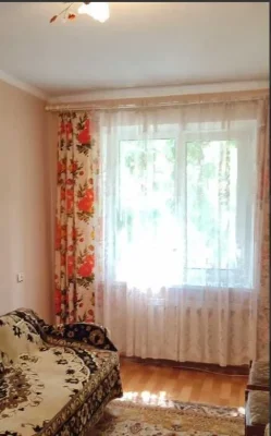 Двух кімнатна квартира біля COMFY на Червоному Камені
