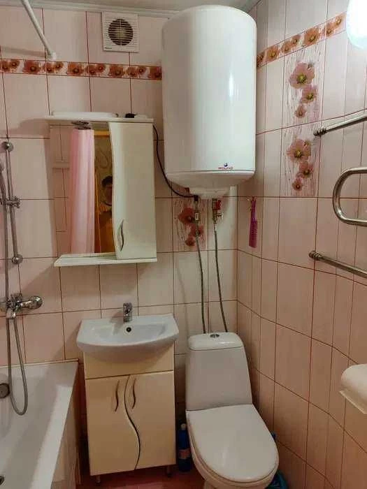 Продается 1 комнатная квартира возле метро  Студентческая, о