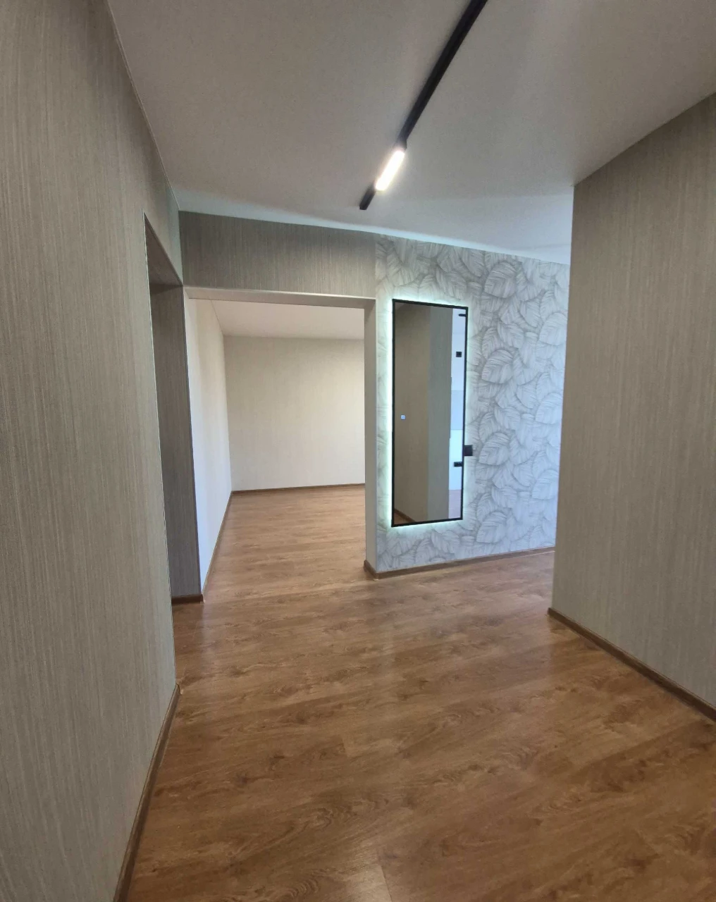Продається 3- кімнатна квартира в р-н Київського масиву