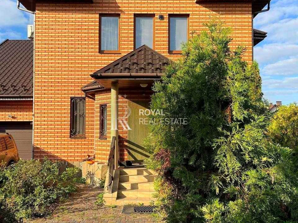 Будинок. Київ, 75-та Садова вул.