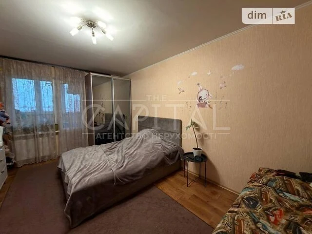 Sale of 3-room apartment 96 sq. m on Zdolbunivska Street 13 • ID 34
