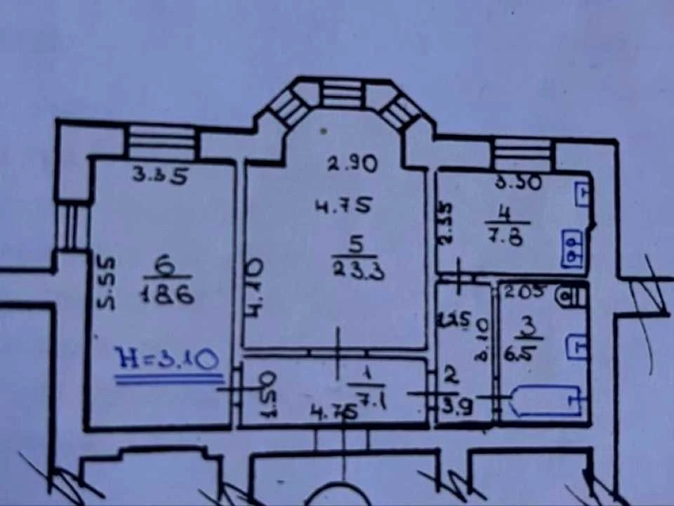 Apartment. Kharkiv, Heroiv Kharkova Ave. (Moskovskiy)