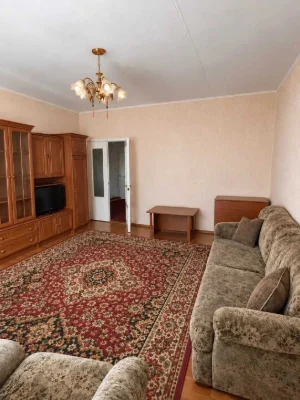 Продаж 3 кім квартири 86 м2 Розділ кімнати. 2 балкони. Центр