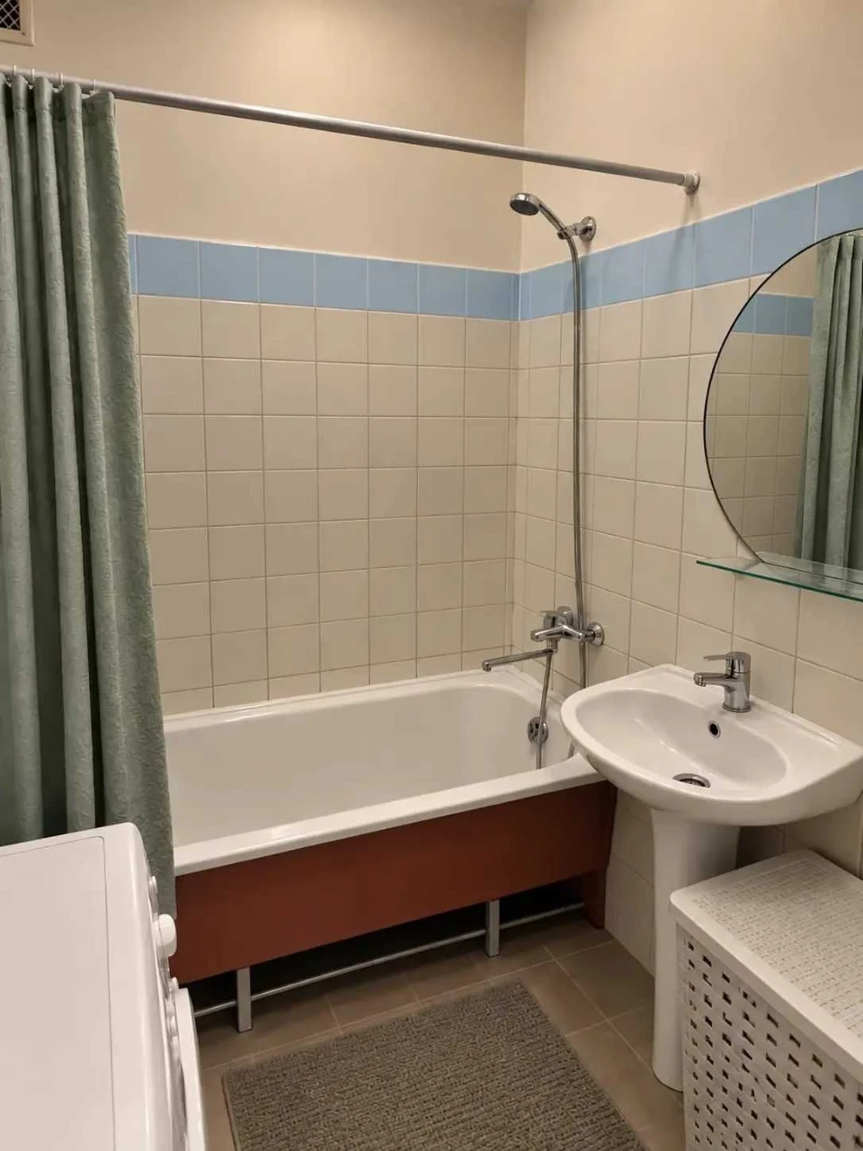 Продаж 3 кім квартири 86 м2 Розділ кімнати. 2 балкони. Центр
