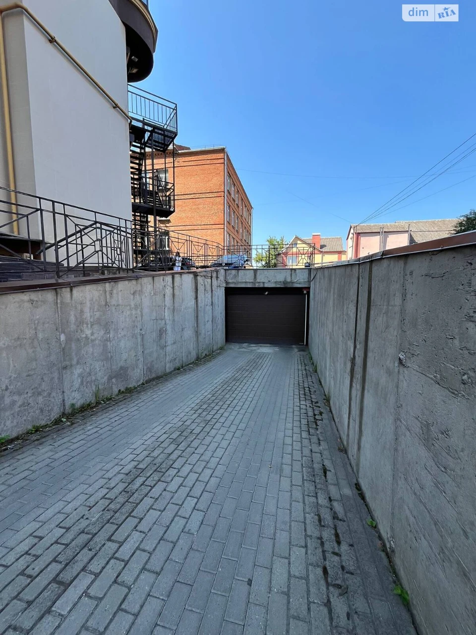 Продаж Квартира Поділ