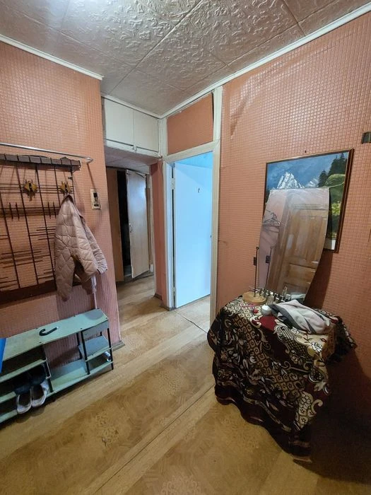 Продам 2х квартиру на Салтовке метро Студенческая