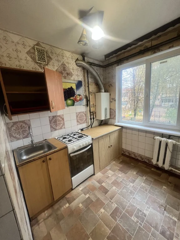 Продам 2-х кімнатну квартиру по по-т Миру (район Ремзаводу)