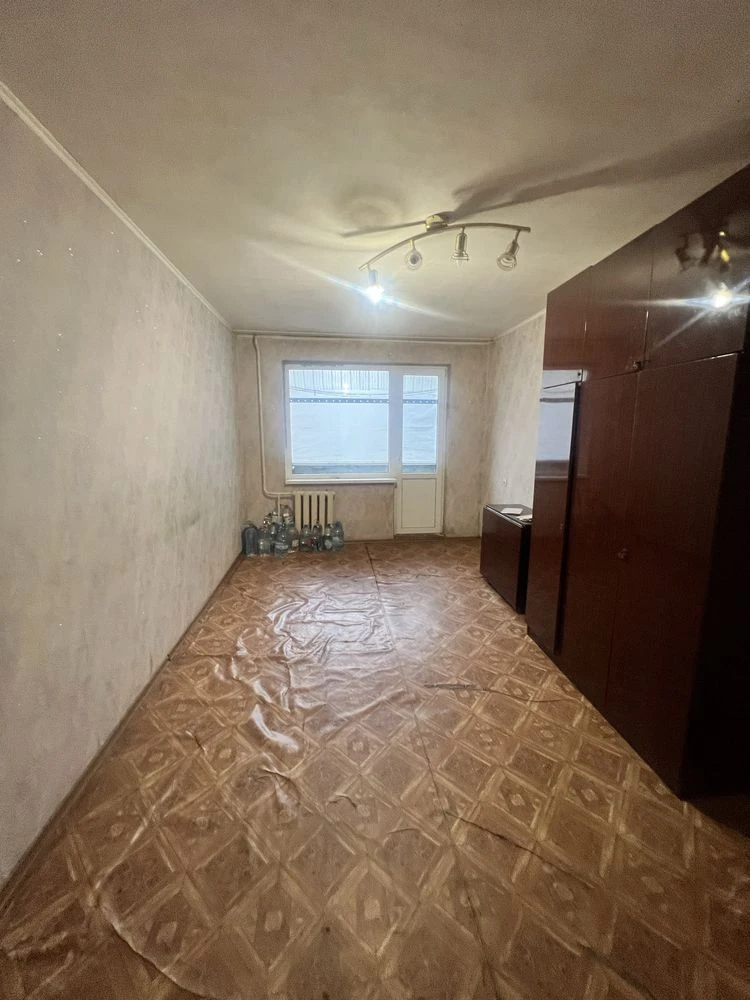 Продам 2-х кімнатну квартиру по по-т Миру (район Ремзаводу)