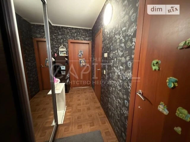 Sale of 3-room apartment 96 sq. m on Zdolbunivska Street 13 • ID 34
