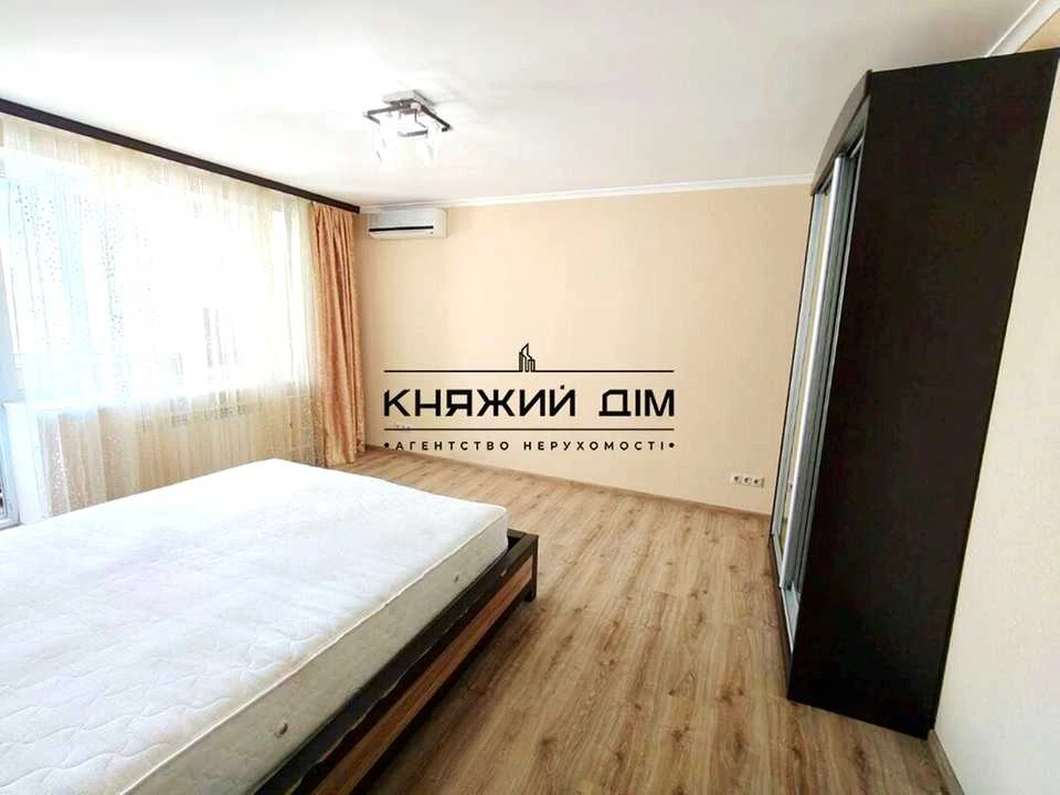 Квартира. Київ, Голосіївський просп.