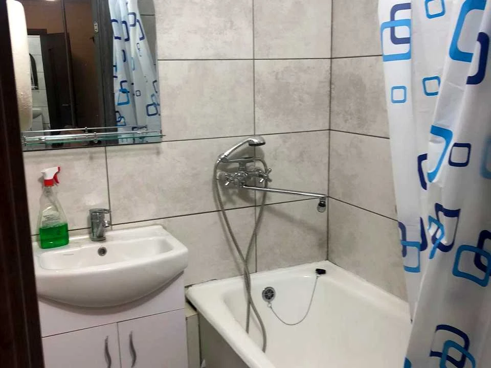 Квартира. Київ, Деміївська вул.