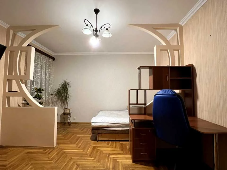 Квартира. Київ, Гарматна вул.
