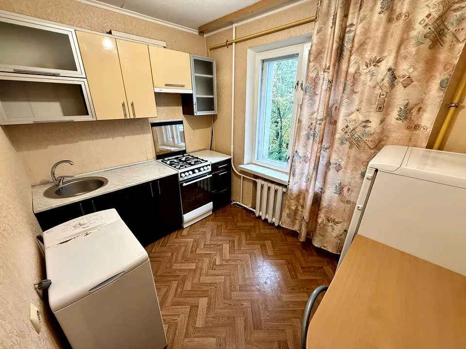 Квартира. Київ, Івана Микитенка вул.