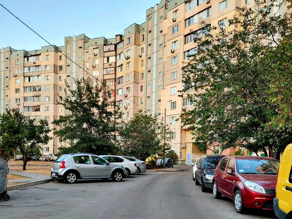 Квартира. Київ, Ревуцького вул.