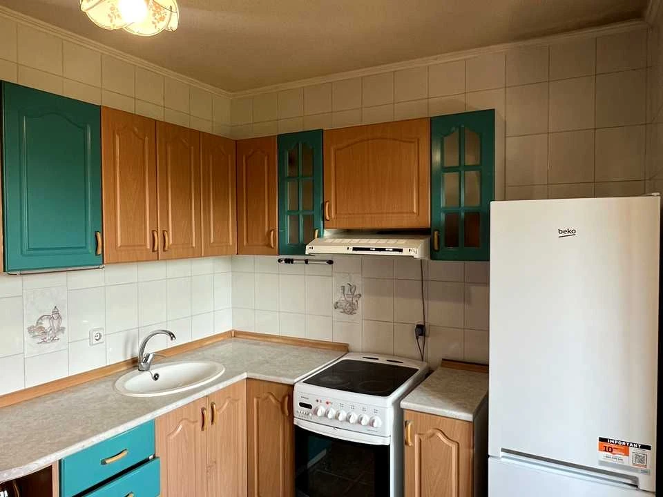 Квартира. Київ, Братства Тарасівців вул.