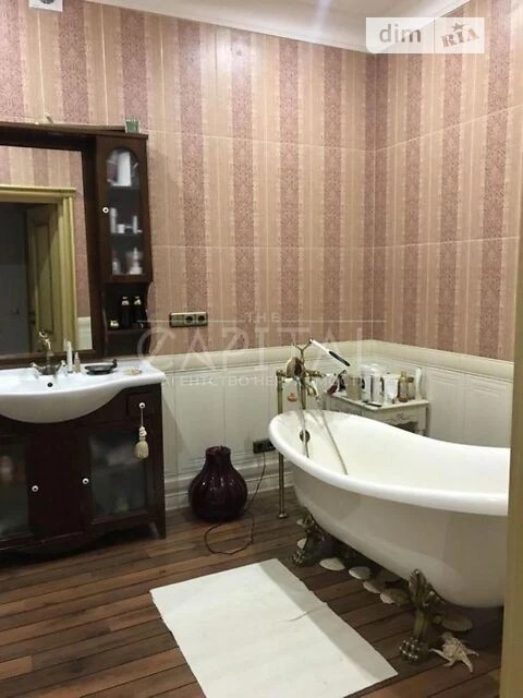 Продаж 3к квартири 131 кв. м на вул. Саксаганського 121 • ID