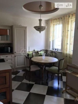 Продаж 3к квартири 131 кв. м на вул. Саксаганського 121 • ID