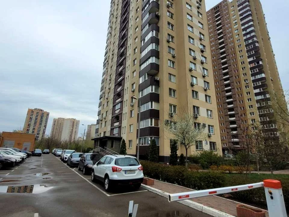 Квартира. Київ, Урлівська вул.