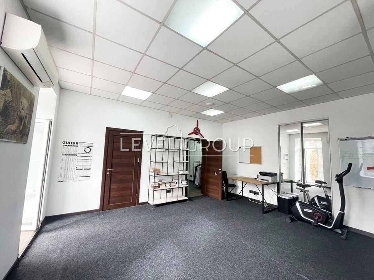 Продаж 2-кімнатної квартири 56 м² вул. Івана Федорова, 10 Це