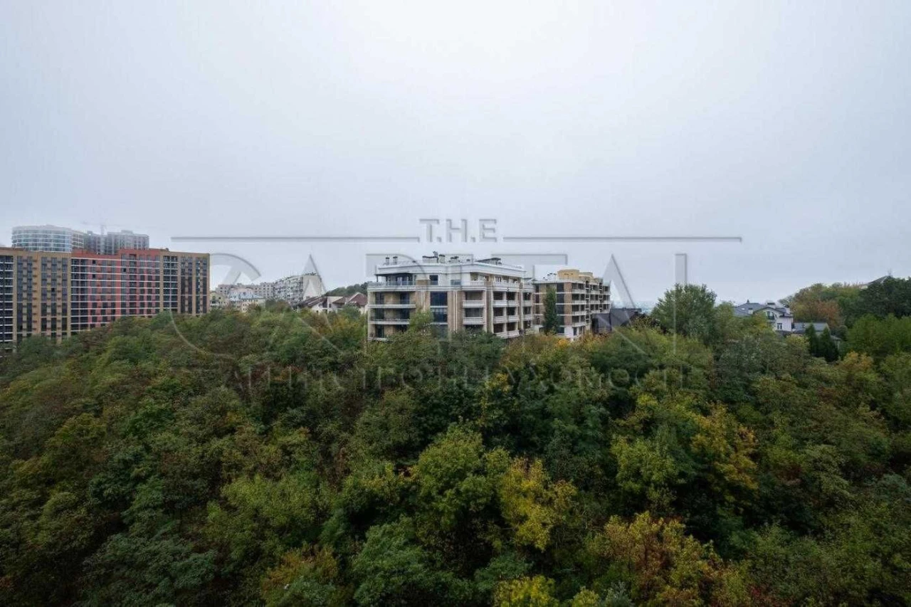 ЖК Podol Plaza, вул. Глибочицька 73, з ремонтом ,під інвести