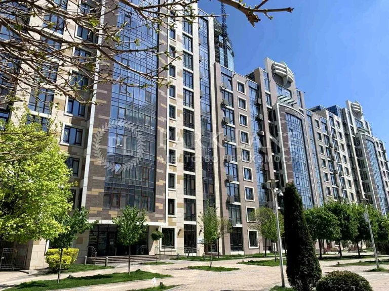 Квартира. Київ, Саперне Поле вул.