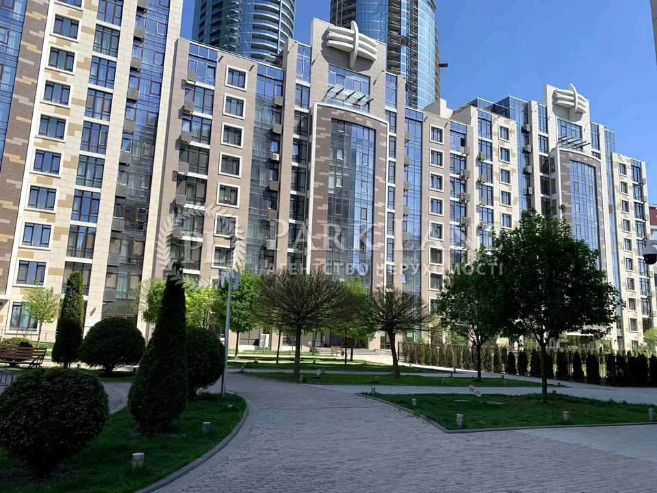 Квартира. Київ, Саперне Поле вул.