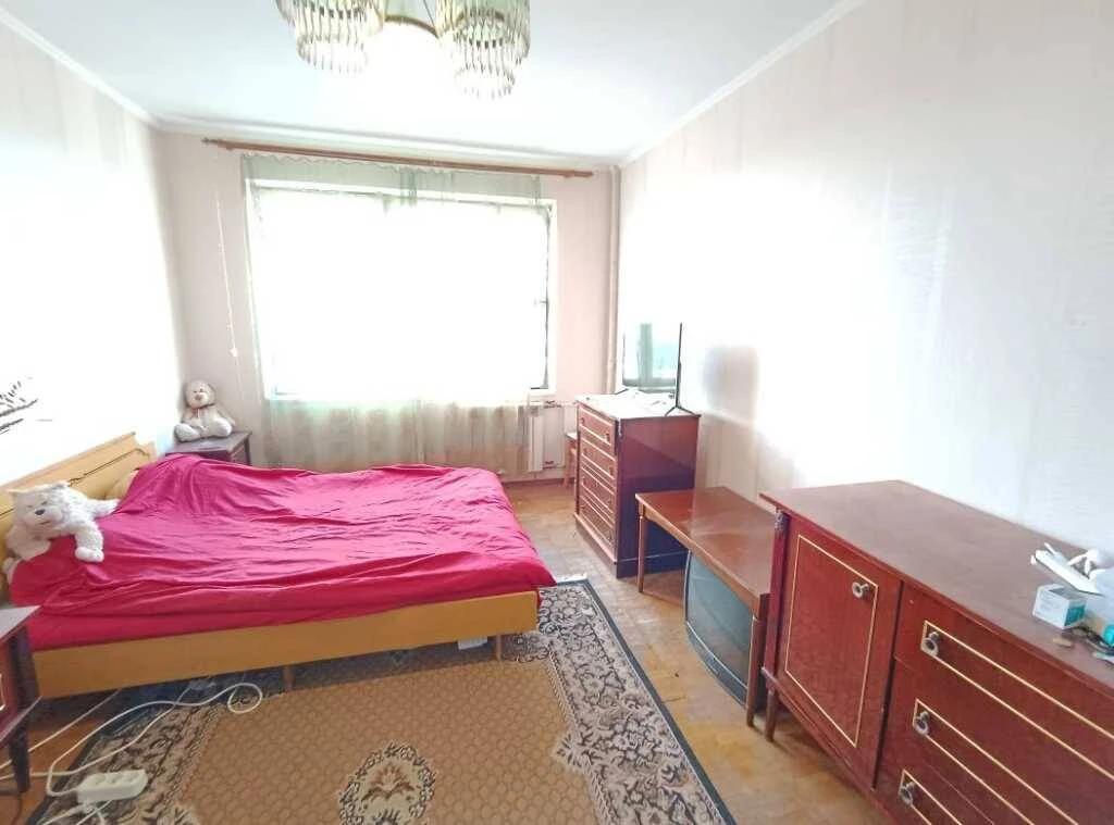 Продам 1-к квартиру Київ, Святошинський, Зодчих вул, 44