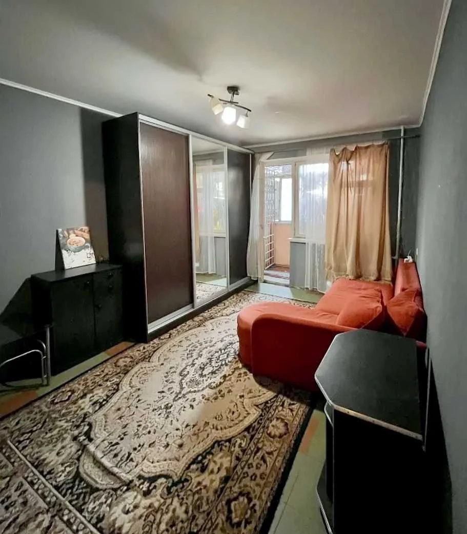 Продам 2-к квартиру (брежневка, 50м2) на Калнышевского (Коси