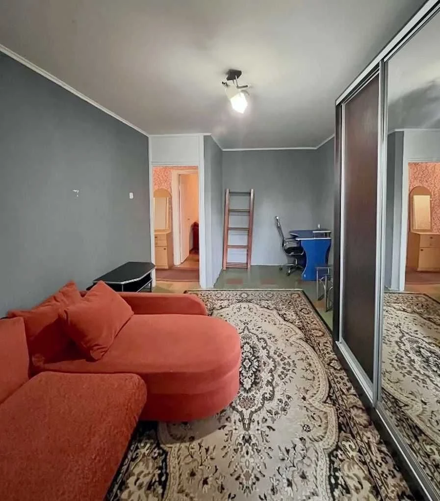 Продам 2-к квартиру (брежневка, 50м2) на Калнышевского (Коси