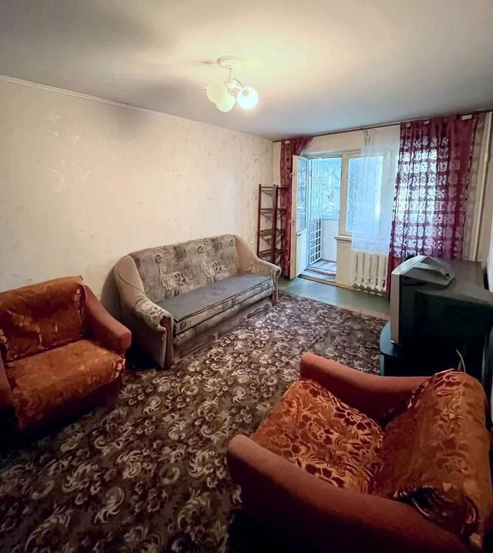 Продам 2-к квартиру (брежневка, 50м2) на Калнышевского (Коси