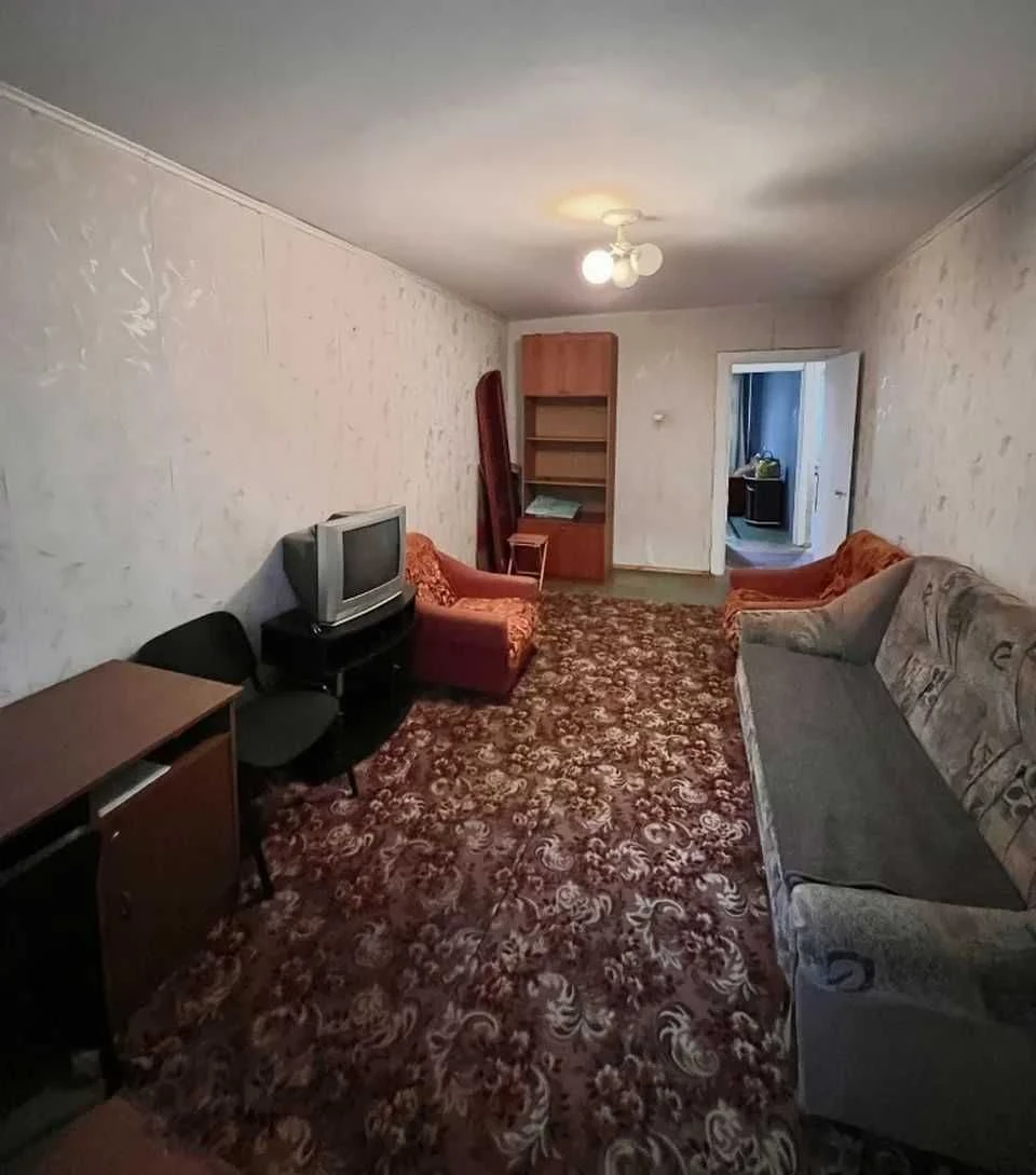 Продам 2-к квартиру (брежневка, 50м2) на Калнышевского (Коси