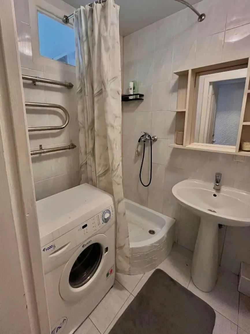 Продам 2-к квартиру (брежневка, 50м2) на Калнышевского (Коси